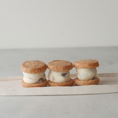 ミニチーズバターサンド ーラムレーズンー　24袋【卸売会員向け】