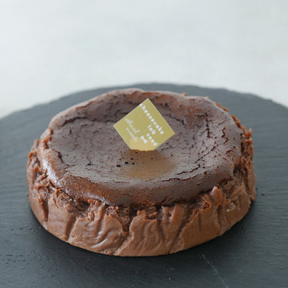 有機カカオニブのショコラバスクチーズケーキ  グルテンフリー