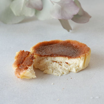 2種チーズのバスクチーズケーキ