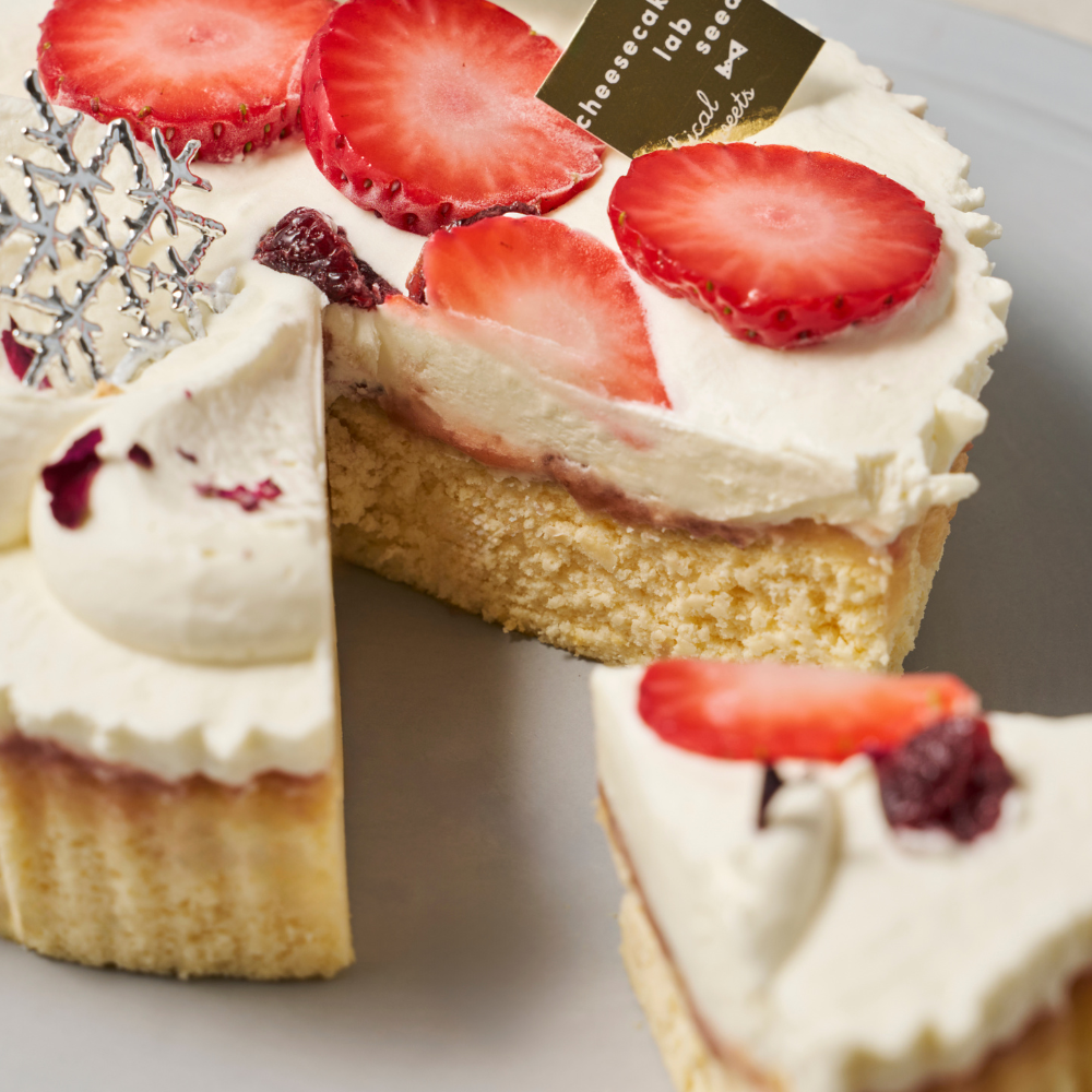 苺の純生ホワイトクリスマスチーズケーキ グルテンフリー